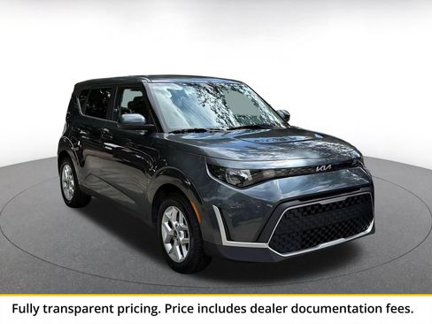 Used 2025 Kia Soul LX w/ LX Technology Package FWD image 1