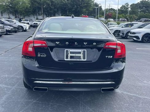 Used 2016 Volvo S60 T5 Inscription Platinum FWD image 6