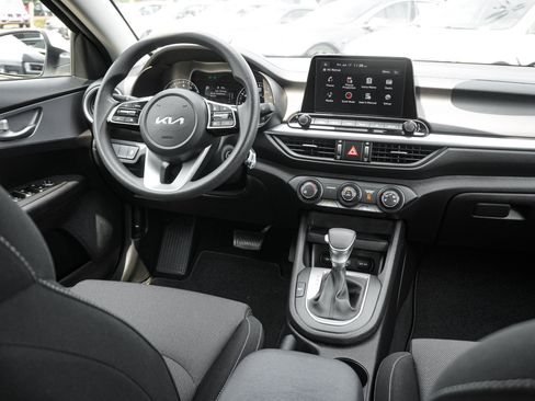 Used 2023 Kia Forte LXS FWD image 28