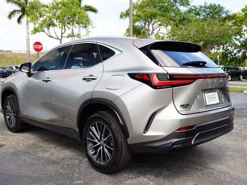 Used 2024 Lexus NX 250 FWD image 16