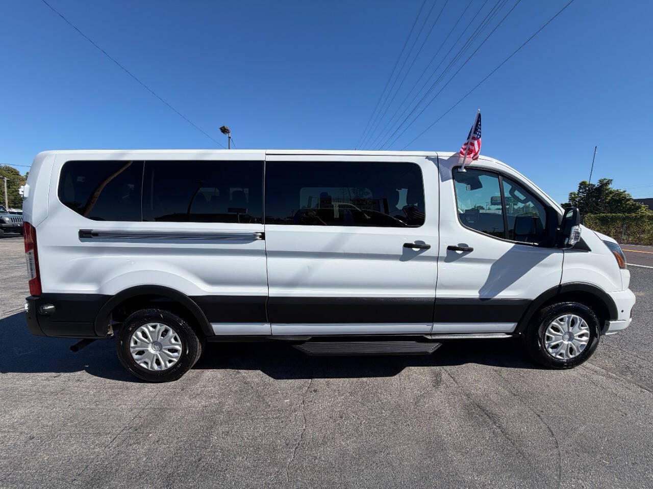 Used 2024 Ford Transit 350 XLT RWD image 5