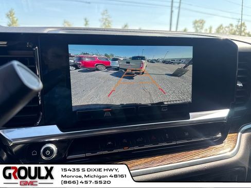 Used 2022 GMC Sierra 1500 Elevation image 21