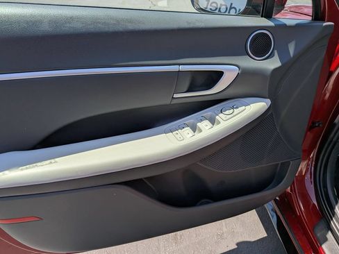 Used 2025 Hyundai Sonata SEL FWD image 11
