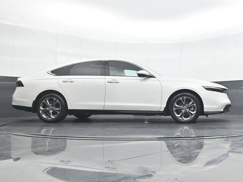 Used 2023 Honda Accord EX-L image 31