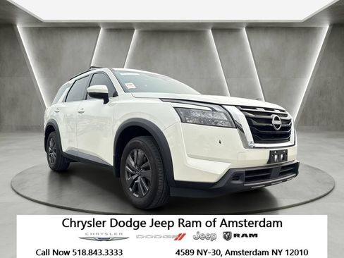 Used 2024 Nissan Pathfinder SV AWD/4WD image 1