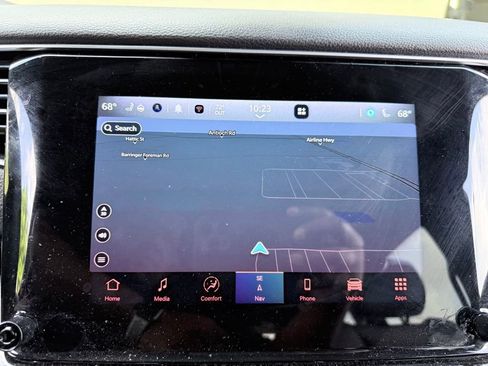 Used 2024 Jeep Wagoneer Series II w/ Flexible Seating Group image 17