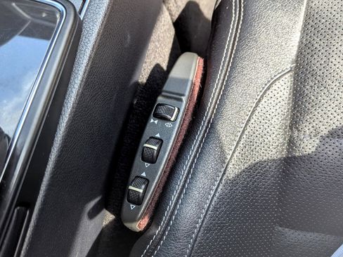 Used 2016 Mercedes-Benz E 400 4MATIC Coupe image 42