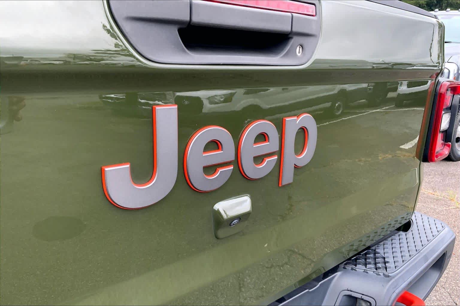Used 2021 Jeep Gladiator Mojave AWD/4WD image 30