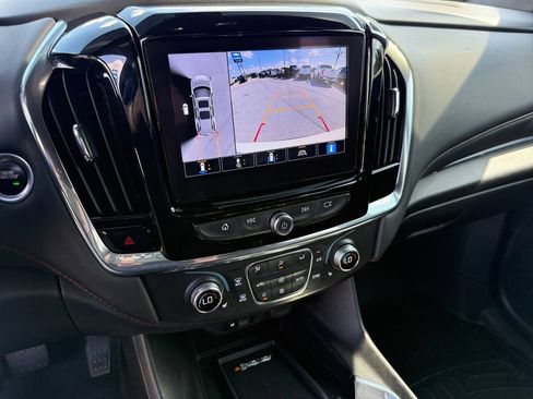 Used 2023 Chevrolet Traverse RS AWD/4WD image 18