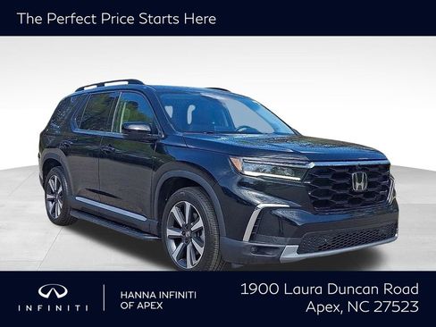 Used 2023 Honda Pilot Elite image 1