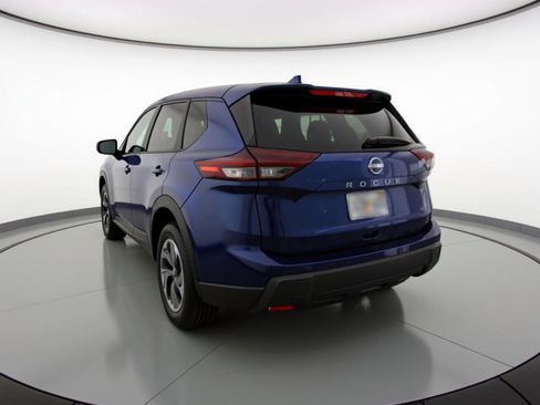 Used 2025 Nissan Rogue SV image 6