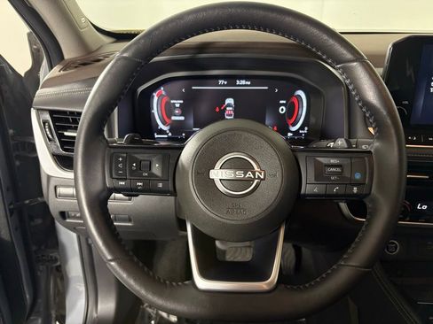 Used 2023 Nissan Rogue Platinum w/ Platinum Premium Package FWD image 19