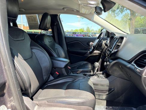 Used 2020 Jeep Cherokee Limited FWD image 33