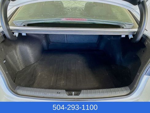 Used 2018 Kia Optima LX w/ 17" Alloy Wheels Package image 23