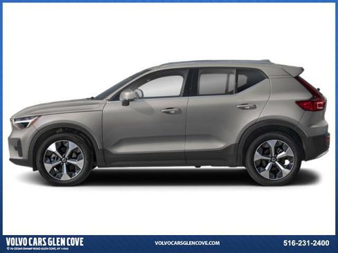 New 2025 Volvo XC40 B5 Ultra w/ Climate Package image 3