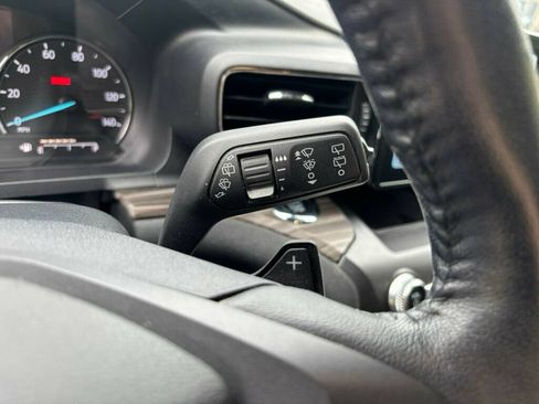 Used 2020 Ford Explorer Limited w/ Hybrid Equipment Group 310A AWD/4WD image 34