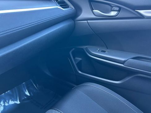 Used 2019 Honda Civic LX image 25