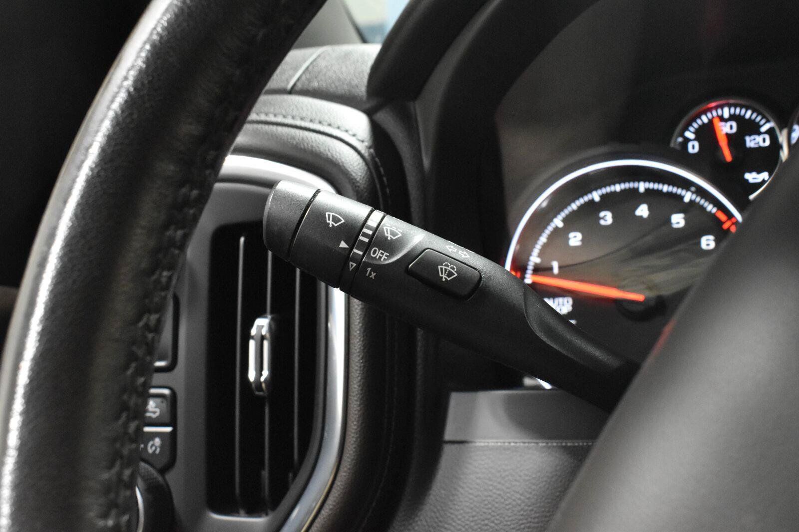 Used 2020 Chevrolet Silverado 1500 RST w/ All-Star Edition RWD image 11