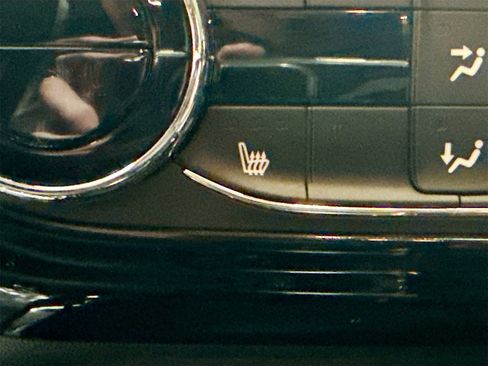 Used 2024 Chevrolet Trax ACTIV w/ Driver Confidence Package image 20