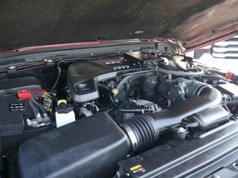 Used 2021 Jeep Gladiator Rubicon w/ Uconnect 4C Nav & Sound Group AWD/4WD image 13