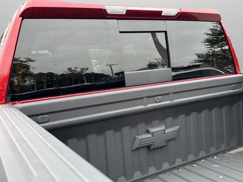 Used 2025 Chevrolet Silverado 1500 LT Trail Boss w/ Convenience Package II image 30