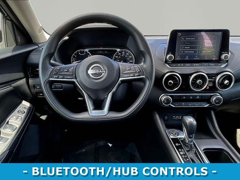 Used 2024 Nissan Sentra SV FWD image 8