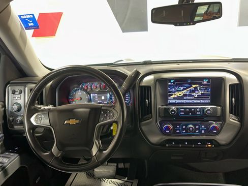 Used 2018 Chevrolet Silverado 1500 LT w/ All Star Edition AWD/4WD image 11