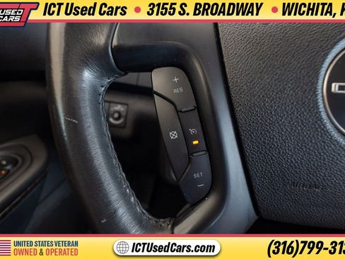 Used 2012 GMC Acadia Denali FWD image 13