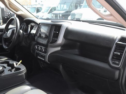 Used 2020 RAM 5500 Tradesman RWD image 32