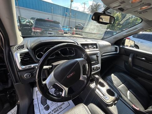 Used 2016 GMC Acadia SLT w/ Premium Edition FWD image 5