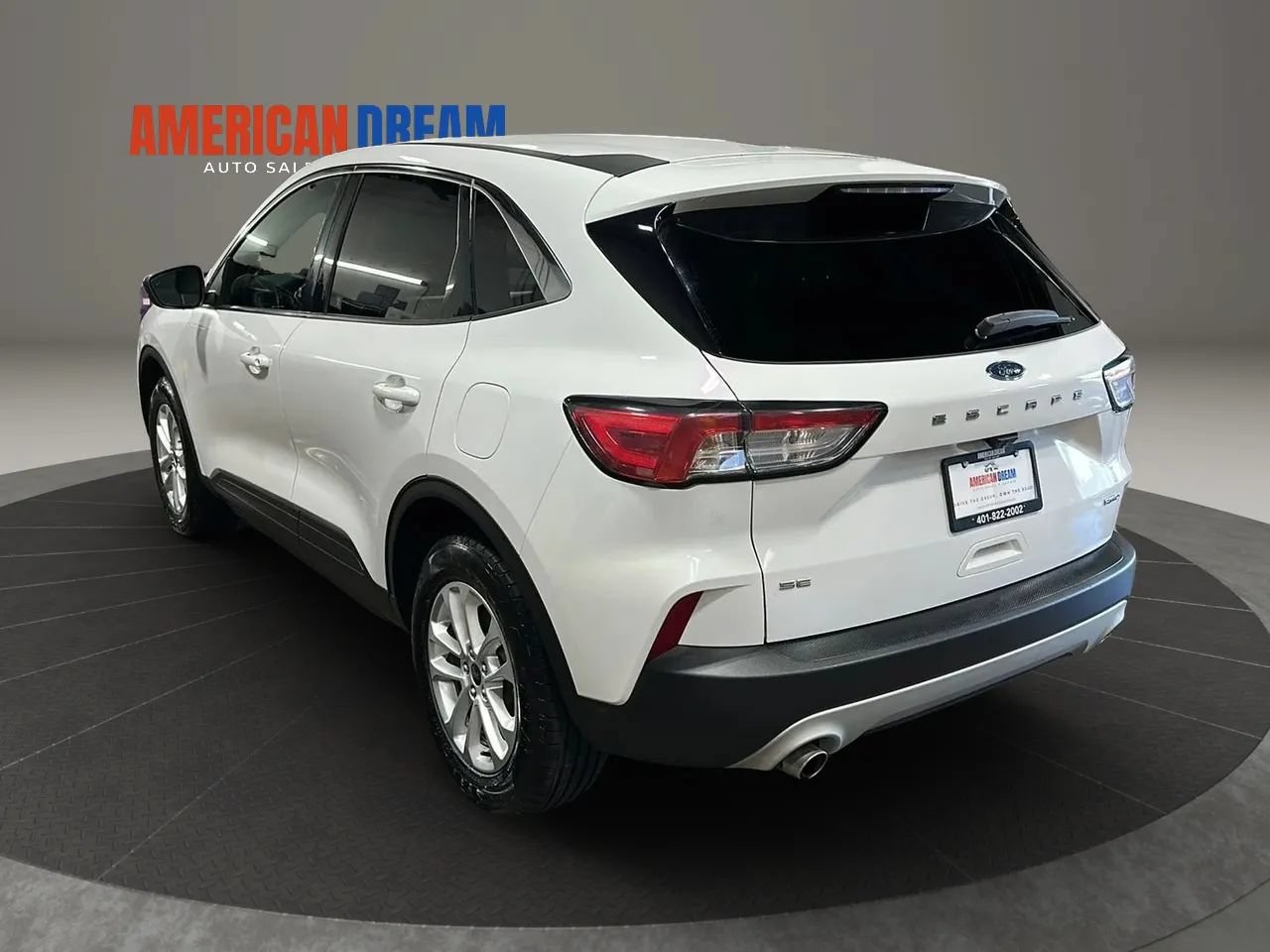 Used 2022 Ford Escape SE w/ Cold Weather Package AWD/4WD image 3