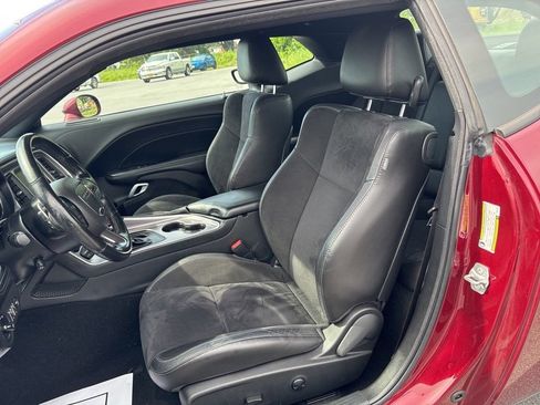 Used 2022 Dodge Challenger R/T w/ Plus Package RWD image 9