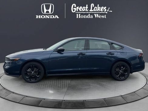 Used 2025 Honda Accord SE image 2