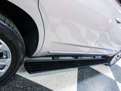 Used 2022 GMC Yukon Denali w/ Denali Premium Package image 36