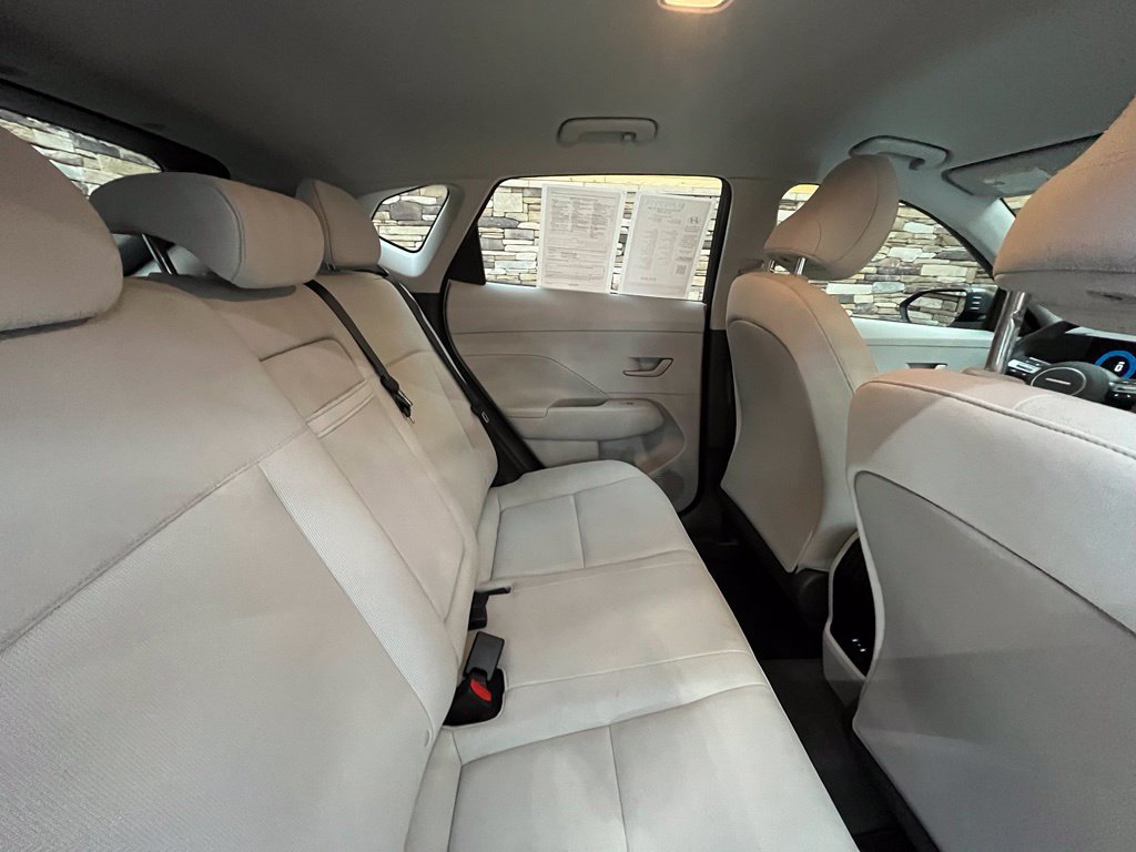 Used 2024 Hyundai Kona SE AWD/4WD image 40