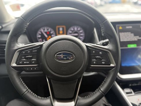 Used 2023 Subaru Outback Premium image 31