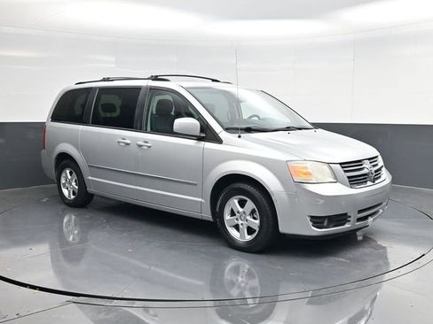 Used 2010 Dodge Grand Caravan SXT image 1