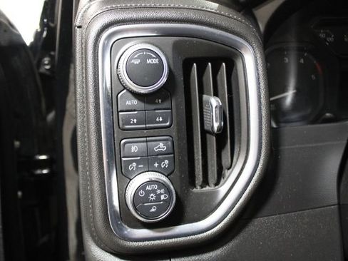 Used 2020 GMC Sierra 3500 SLT w/ SLT Convenience Package image 41