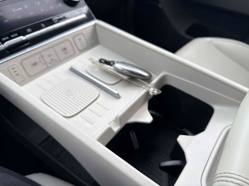 Used 2024 Hyundai Santa Fe Calligraphy image 28