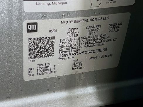 New 2025 Chevrolet Traverse LT w/ LPO, Floor Liner Package image 33