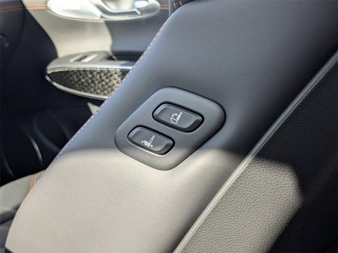 New 2026 Genesis GV70 3.5T Sport Prestige AWD/4WD image 13
