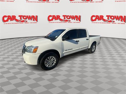 Used 2012 Nissan Titan SV w/ SV Premium Utility Pkg image 4