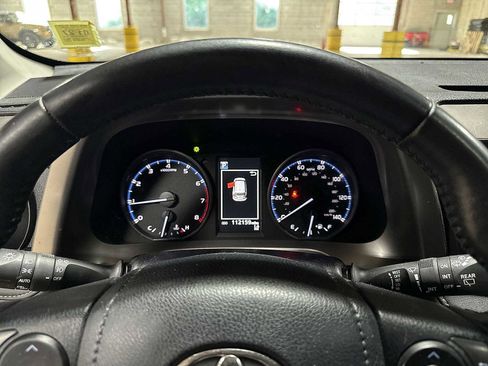 Used 2017 Toyota RAV4 XLE AWD/4WD image 31