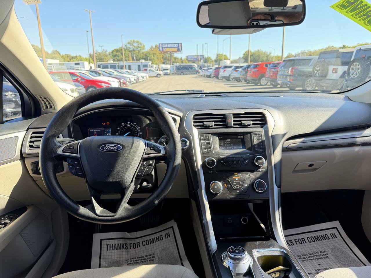Used 2018 Ford Fusion SE FWD image 17
