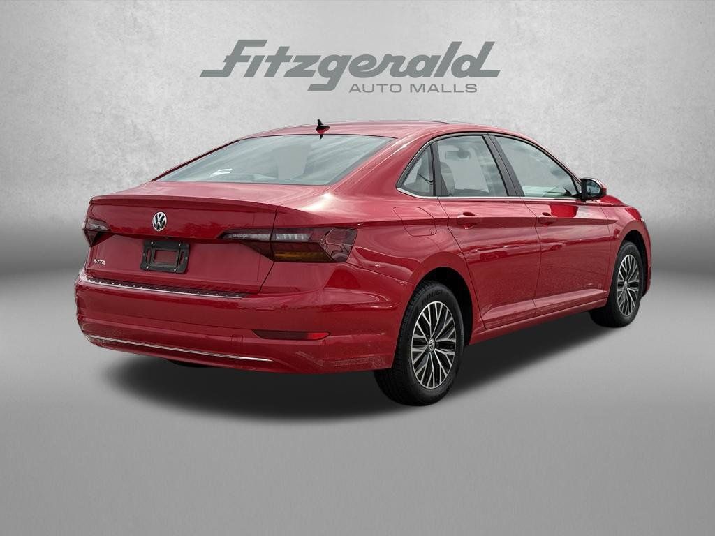 Used 2019 Volkswagen Jetta SE FWD image 4
