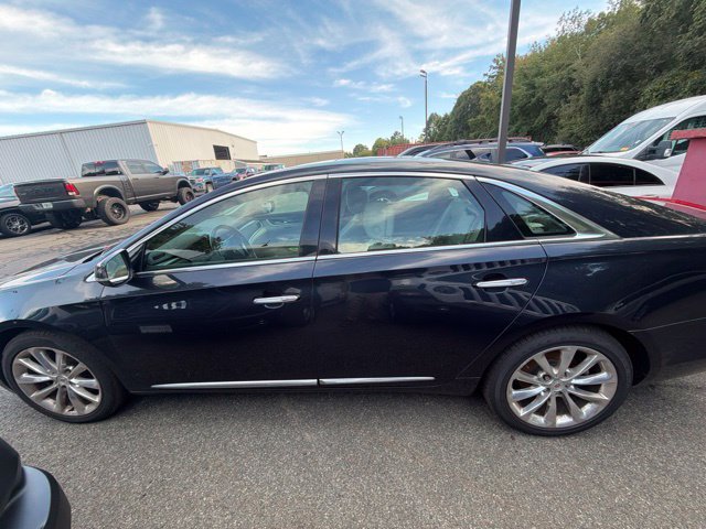 Used 2014 Cadillac XTS Luxury w/ Driver Awareness Package FWD image 10