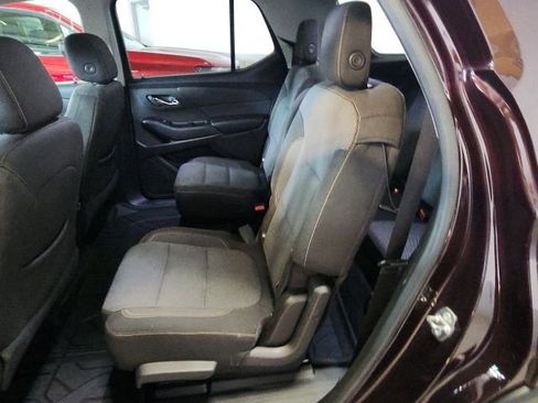 Used 2018 Chevrolet Traverse LT image 5