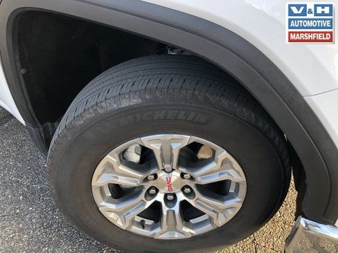 Used 2024 GMC Sierra 1500 SLT AWD/4WD image 24
