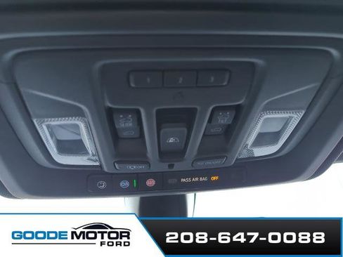 Used 2022 GMC Sierra 1500 AT4 w/ AT4 Preferred Package image 22