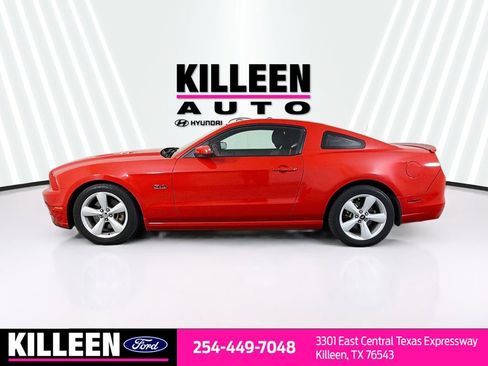 Used 2014 Ford Mustang GT RWD image 4